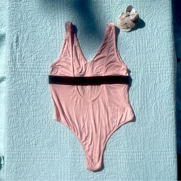 BLUSH Lingerie Bodysuit - Picture 3 of 7